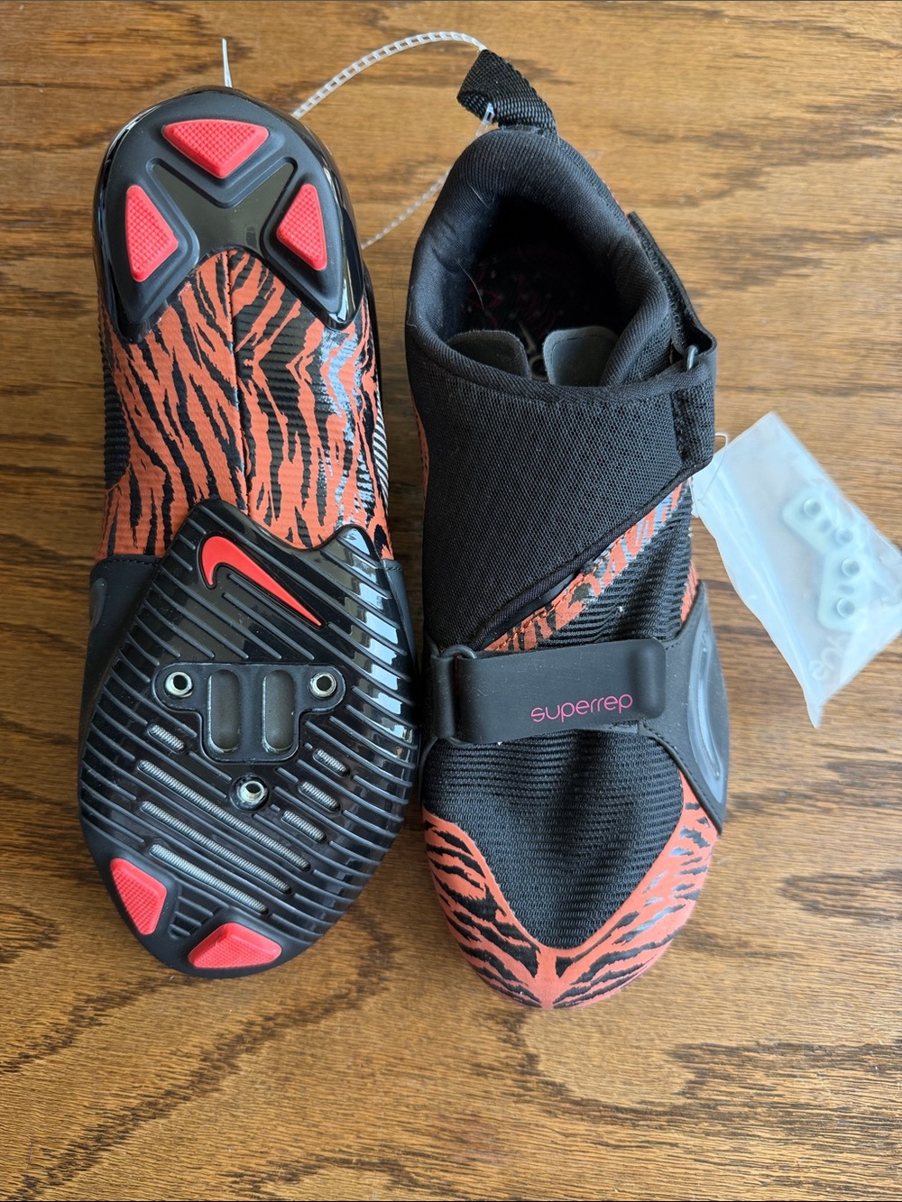 Nike Black and Orange women's cycle Shoes with Tiger Accent - Superrep - Picture 3 of 3